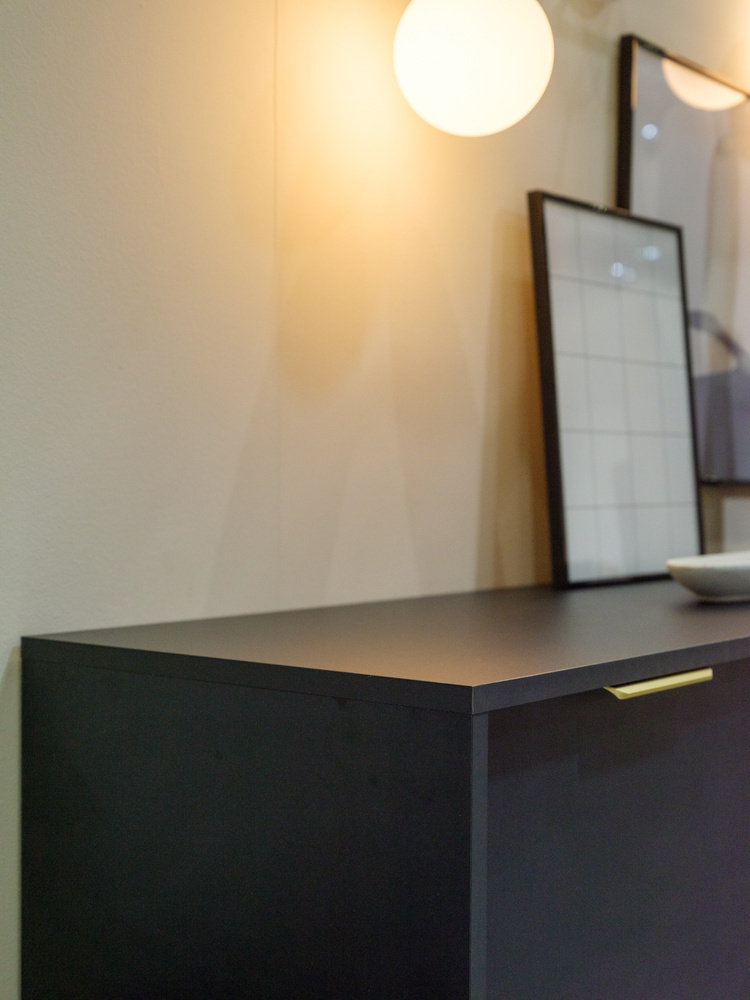 Byrå med lådor LARSEN