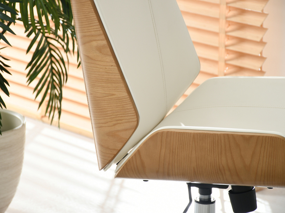 Krämfärgad kontorsfåtölj, svarta ben AUSTIN