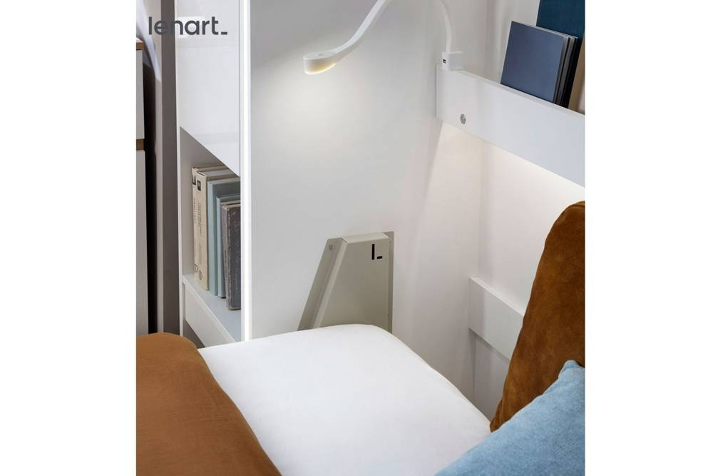 Intern lampa med USB för Bed Concept