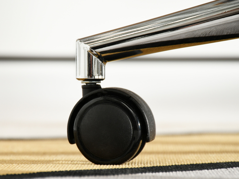 Kontorsfåtölj svart/ek kromade ben FRANK