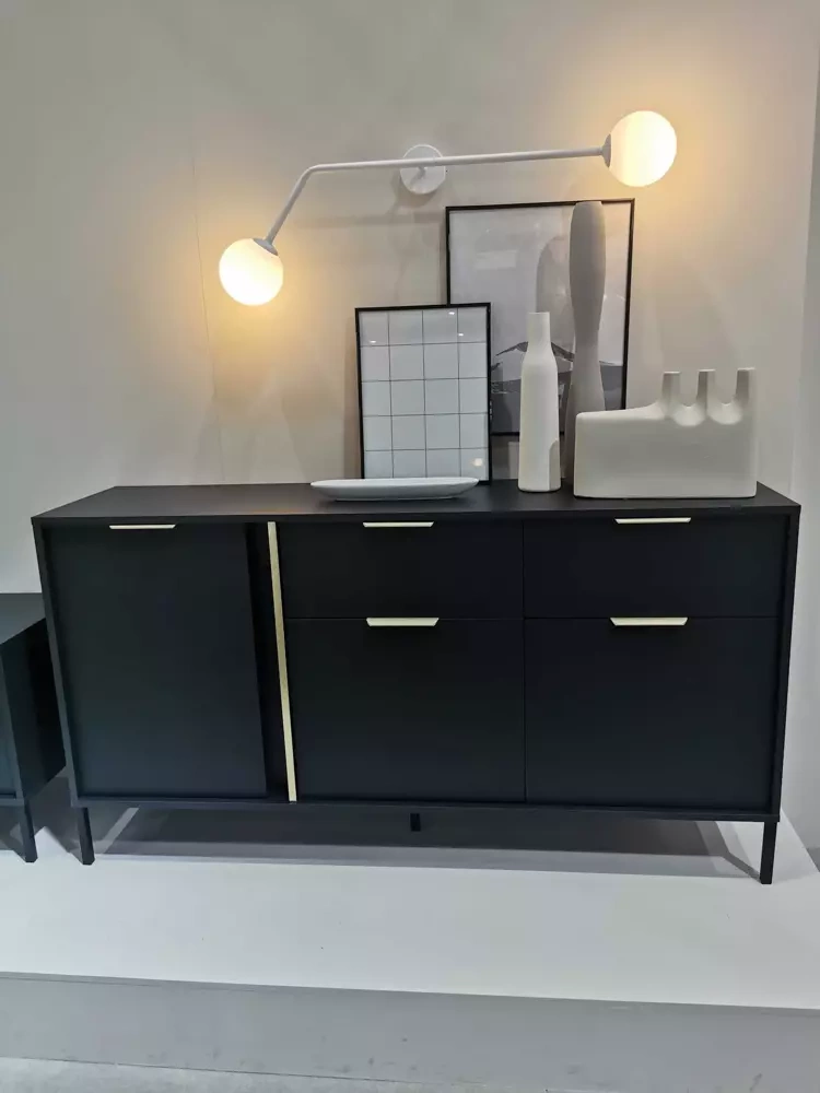 Byrå med lådor LARSEN