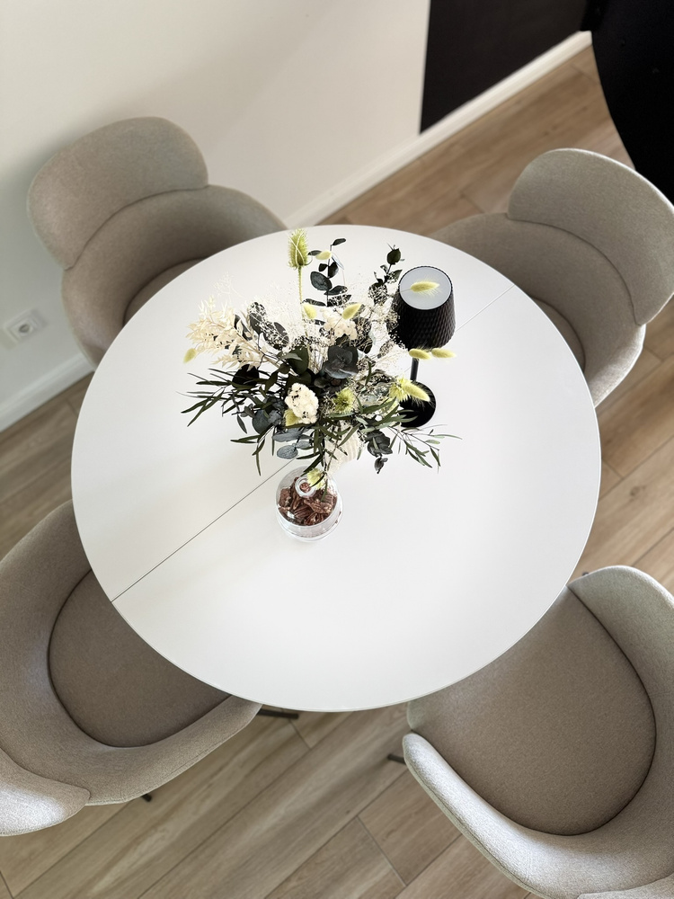 Vit, rund matbord 100-180 cm BUENO