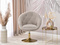 Beige loungefåtölj gyllene ben LOUNGE